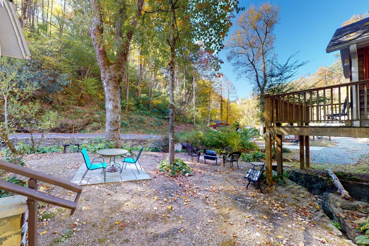 Tweeting Brook Villa Gatlinburg Eksteriør bilde
