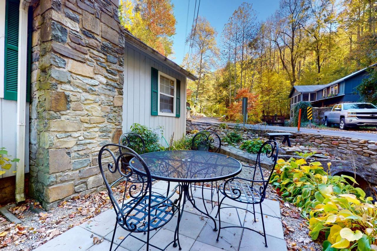 Tweeting Brook Villa Gatlinburg Eksteriør bilde
